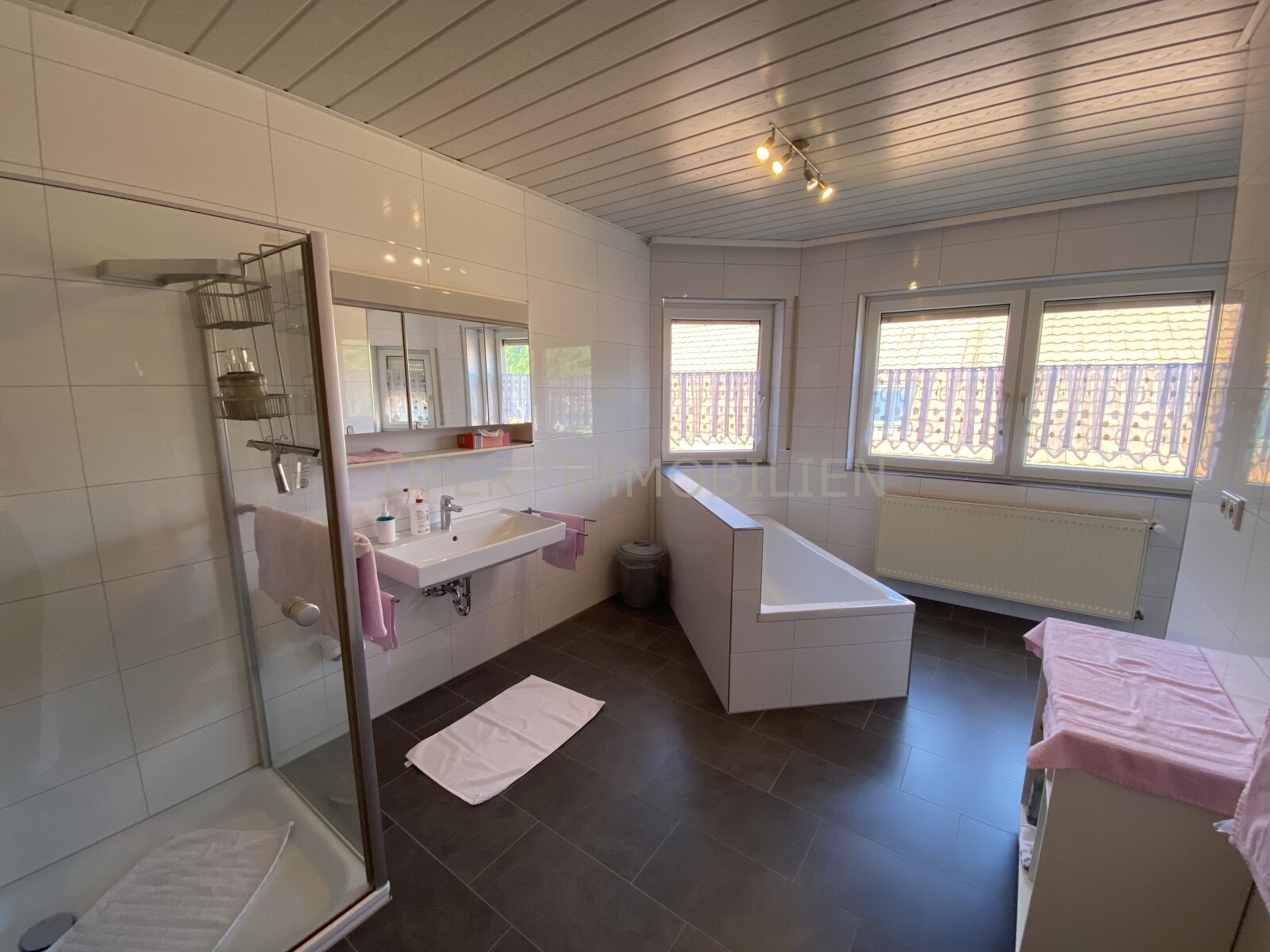 Gepflegtes Anwesen im Herzen des Pfälzerwaldes – ideal für Eigenbedarf, Vermietung & Ferienwohnungen Gepflegtes Anwesen im Herzen des Pfälzerwaldes – ideal für Eigenbedarf, Vermietung & Ferienwohnungen